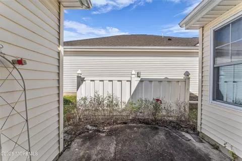 Exterior - 264 Nighthawk Dr, Monroe, NJ 08831 photo 3 of 3