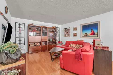 Living - 264 Nighthawk Dr, Monroe, NJ 08831 photo 1 of 1