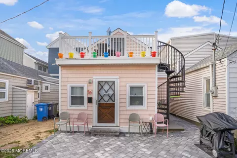 34 W Rutherford Ln, Lavallette, NJ 08735