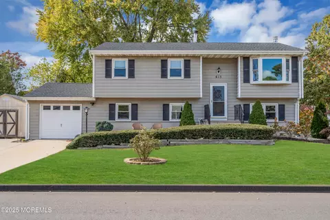 613 Champlain St, Toms River, NJ 08757