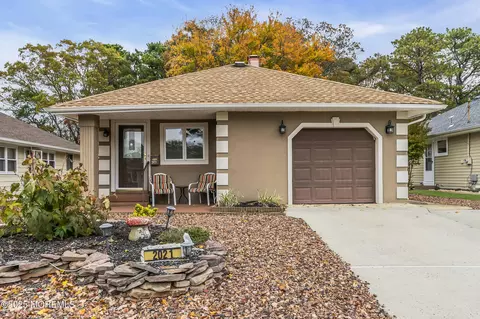 2021 Mount Carmel Blvd, Toms River, NJ 08753
