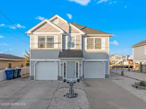 32 W Navasink Dr, Little Egg Harbor, NJ 08087