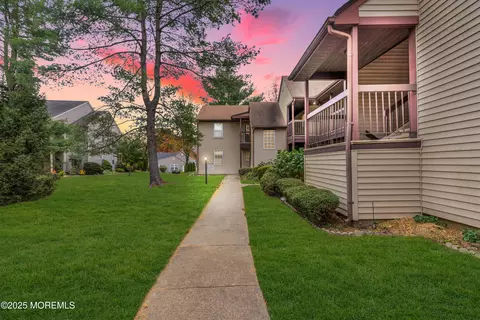 125 Concordia Cir #125A, Monroe, NJ 08831