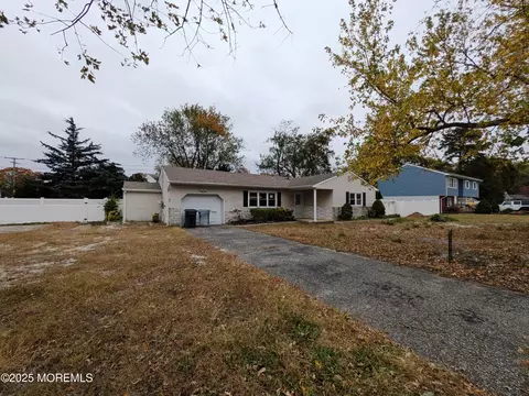 440 Drum Point Rd, Brick, NJ 08723