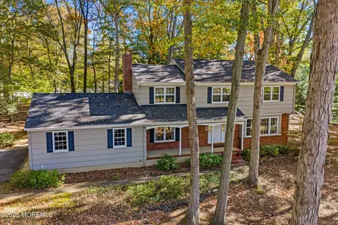 4 Brookside Dr, Colts Neck, NJ 07722