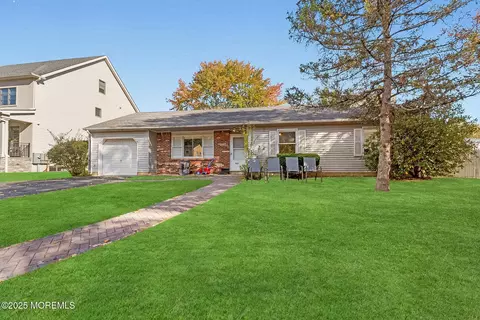 915 Morris Ave, Lakewood, NJ 08701