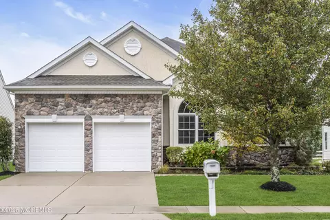 29 Mantoloking Ln, Waretown, NJ 08758