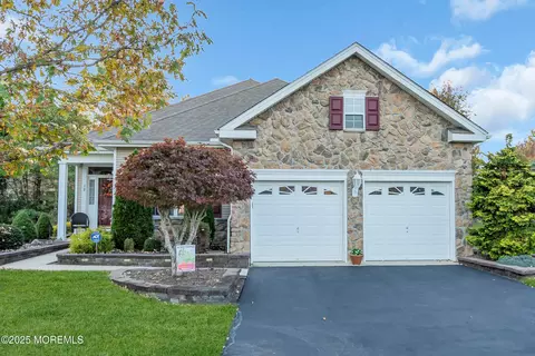 19 Windy Reef Ct, Barnegat, NJ 08005