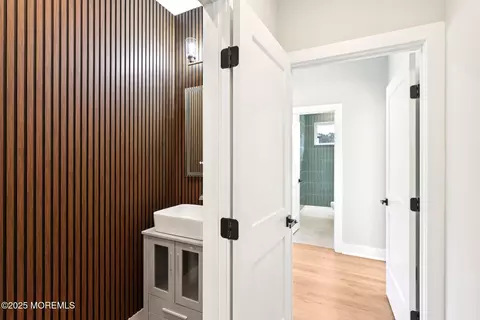 Entry Way - 4 Haystack Ct, Howell, NJ 07731 photo 5 of 9