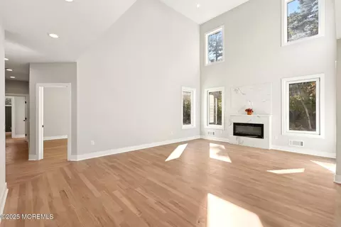 Living - 4 Haystack Ct, Howell, NJ 07731 photo 1 of 4