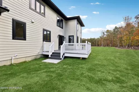 Exterior - 4 Haystack Ct, Howell, NJ 07731 photo 8 of 12