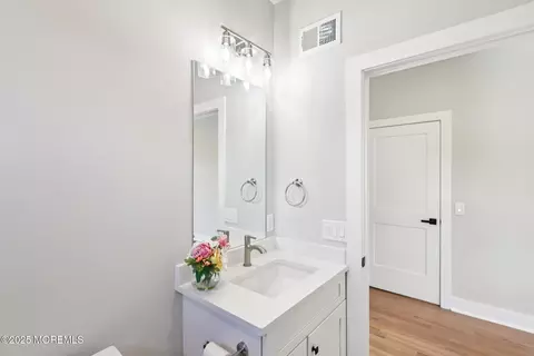 Bath - 4 Haystack Ct, Howell, NJ 07731 photo 2 of 8