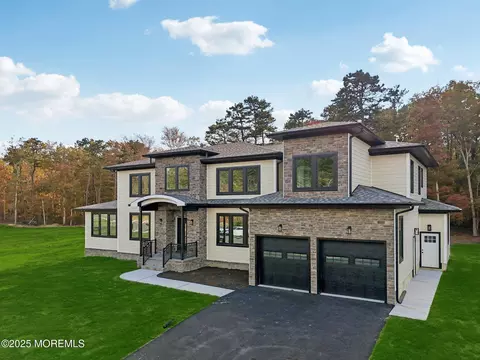 Exterior - 4 Haystack Ct, Howell, NJ 07731 photo 3 of 12