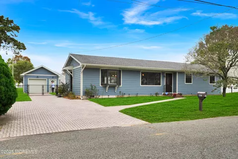 857 Koches Ave, Brick, NJ 08724