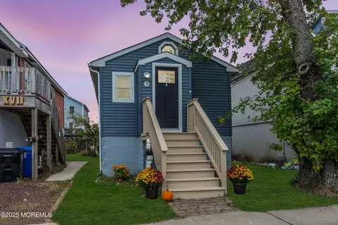 19 Brainard Ave, Port Monmouth, NJ 07758