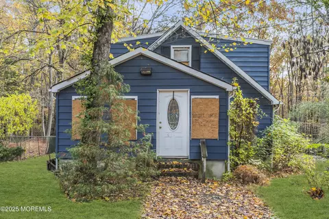 511 Indiero Rd, Jackson, NJ 08527
