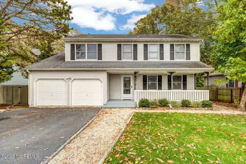 111 W Holly Ln, Little Egg Harbor, NJ 08087
