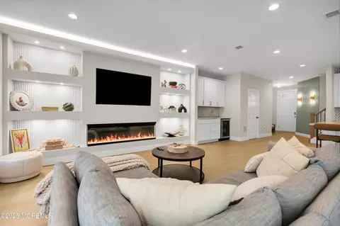 Living - 63 Eckert Dr, Lincroft, NJ 07738 photo 2 of 4