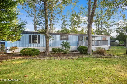 34 Holly Rd, Eagleswood, NJ 08092
