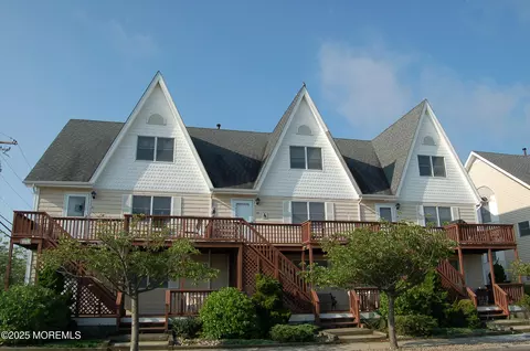 111 K St #A2, Seaside Park, NJ 08752