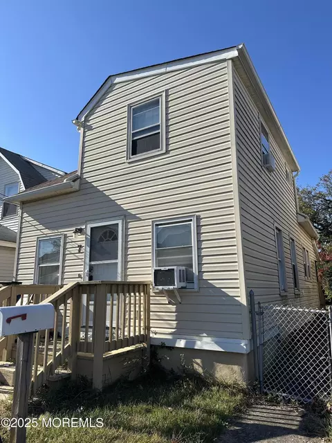 7 Seaview Ave, Keansburg, NJ 07734