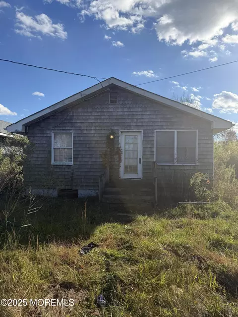 600 Mckinley Ave, Toms River, NJ 08753
