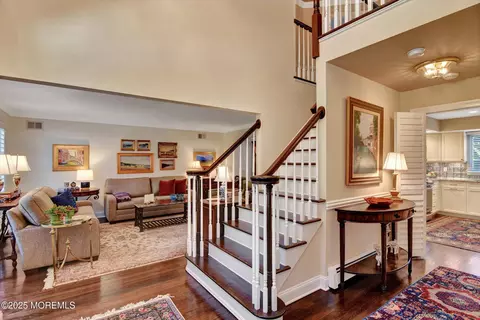 14 Lebanon Dr, Brielle, NJ 08730