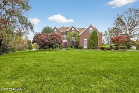89 Gravel Hill Rd, Freehold, NJ 07728