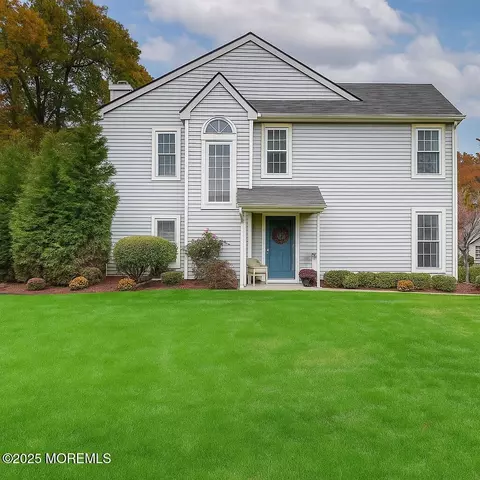 185 Sycamore Ct, Howell, NJ 07731