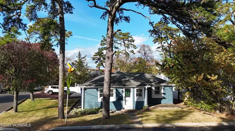590 Princeton Ave, Brick, NJ 08724
