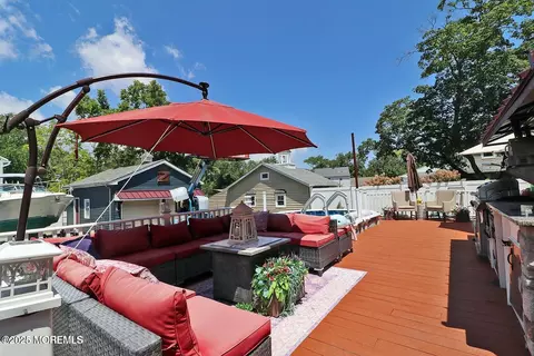 55 Main St, Waretown, NJ 08758 photo 8