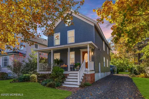 40 Worthley St, Red Bank, NJ 07701