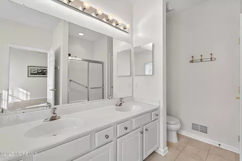 Bath - 79 Spring Lake Blvd, Waretown, NJ 08758 photo 1 of 5