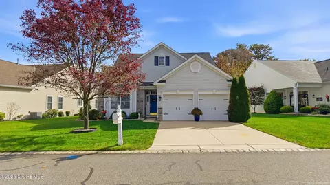 79 Spring Lake Blvd, Waretown, NJ 08758