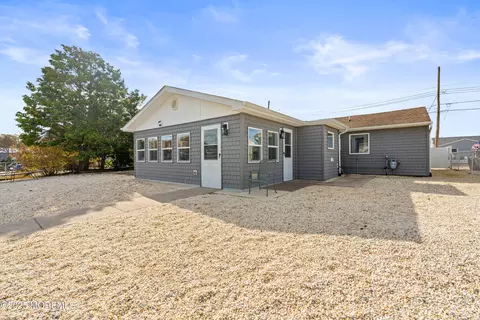 21 Peg Leg Way, Waretown, NJ 08758 photo 33