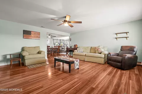21 Peg Leg Way, Waretown, NJ 08758 photo 8