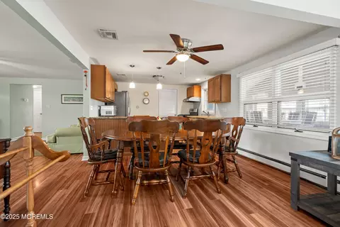 21 Peg Leg Way, Waretown, NJ 08758 photo 13