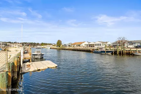 21 Peg Leg Way, Waretown, NJ 08758 photo 40