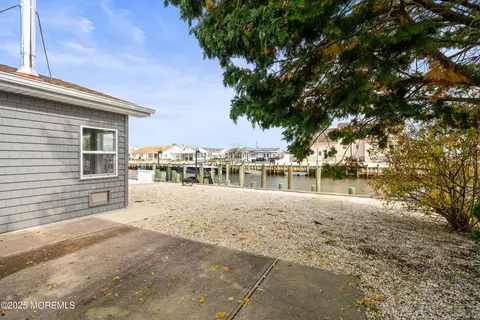21 Peg Leg Way, Waretown, NJ 08758 photo 41