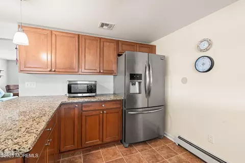 21 Peg Leg Way, Waretown, NJ 08758 photo 16