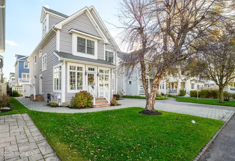 563 Pike Ave, Manasquan, NJ 08736