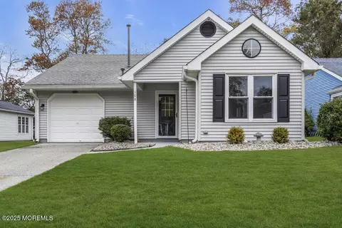 108 Lantern Pl, Little Egg Harbor, NJ 08087