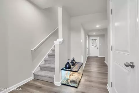 Entry Way - 304 Cyprus Ct, Forked River, NJ 08731 photo 3 of 8