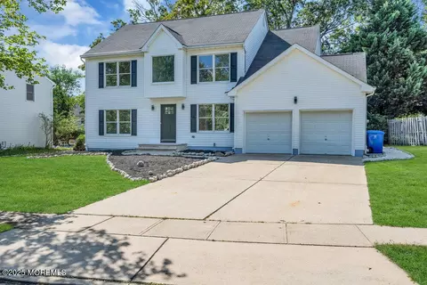 15 Cedar Hill Dr, West Creek, NJ 08092
