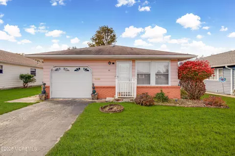 53 Barbados Dr S, Toms River, NJ 08757