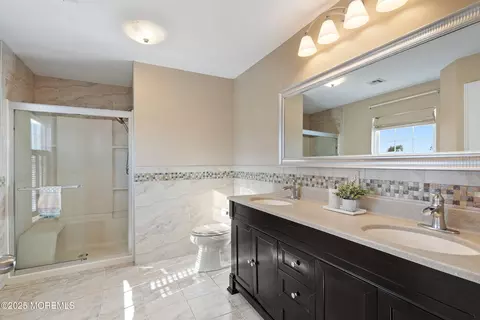 111 Applegate Ave, Monroe, NJ 08831 photo 21
