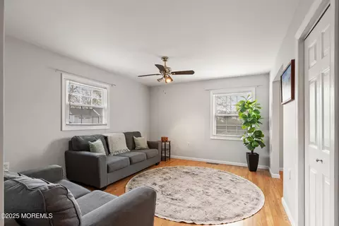 111 Applegate Ave, Monroe, NJ 08831 photo 17
