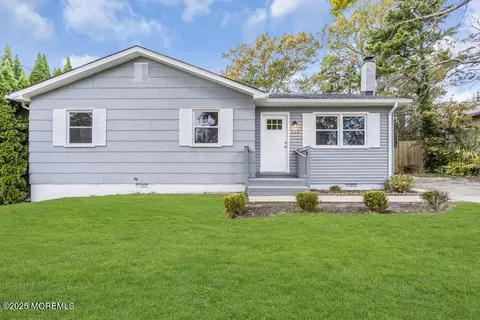 252 Nautilus Dr, Manahawkin, NJ 08050