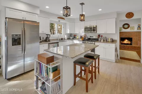 534 Holmes Ave N, Forked River, NJ 08731 photo 9