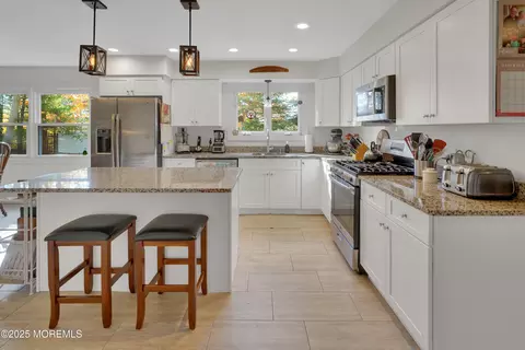 534 Holmes Ave N, Forked River, NJ 08731 photo 8